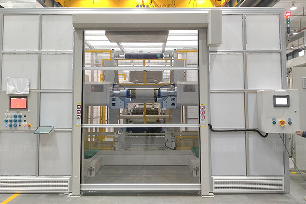 透明視界，高效流轉(zhuǎn)：全透明卷簾門賦能汽車零部件智能制造縮略圖