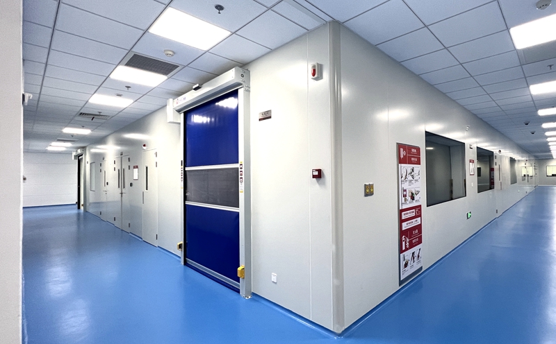 制藥工廠選擇快速卷簾門(mén)的關(guān)鍵因素插圖1