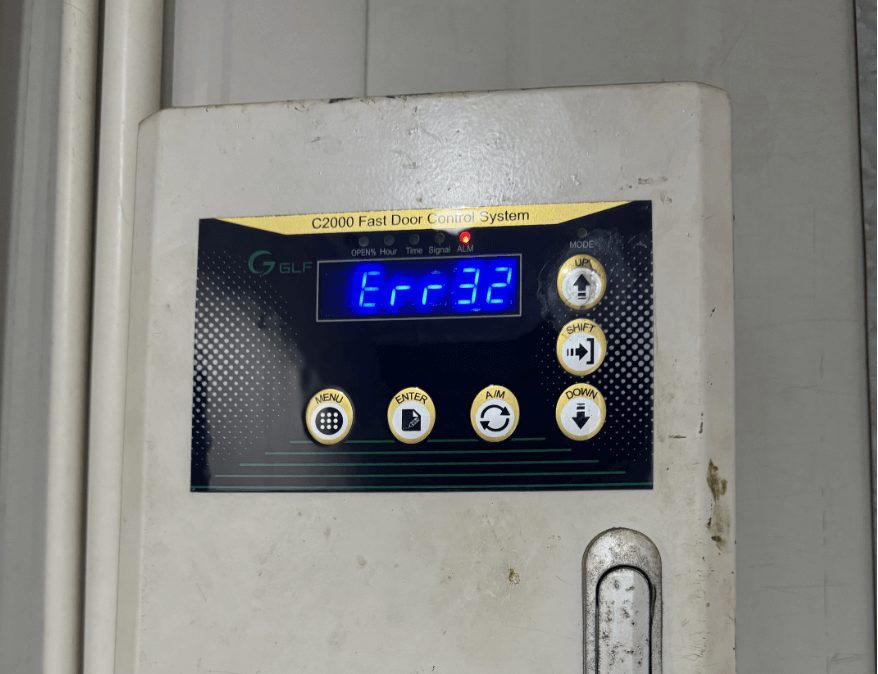 bkj c2000快速卷簾門Err32故障碼及解決辦法插圖