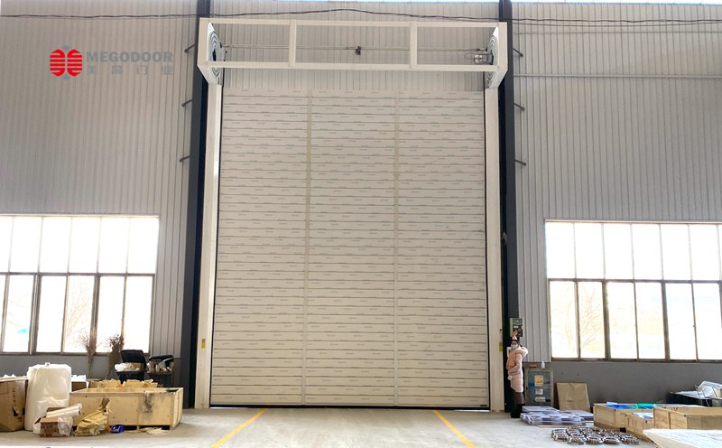 無錫螺旋式電動硬質(zhì)快速卷簾門插圖1