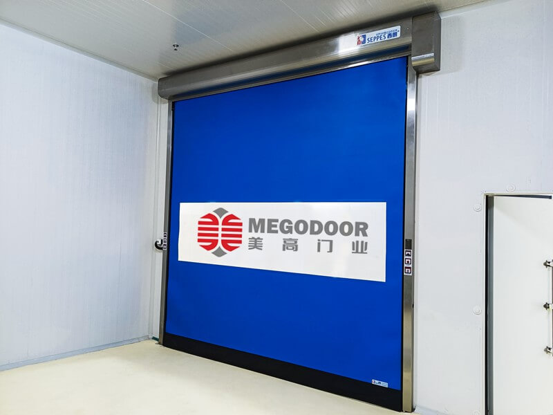 無錫工業(yè)車間防蚊蟲快速卷簾門：智能屏障，潔凈守護(hù)插圖1