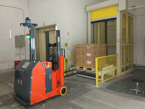 機(jī)器人和AGV如何實(shí)現(xiàn)自動過自動門與遠(yuǎn)程開門縮略圖 機(jī)器人和AGV如何實(shí)現(xiàn)自動過自動門與遠(yuǎn)程開門縮略圖